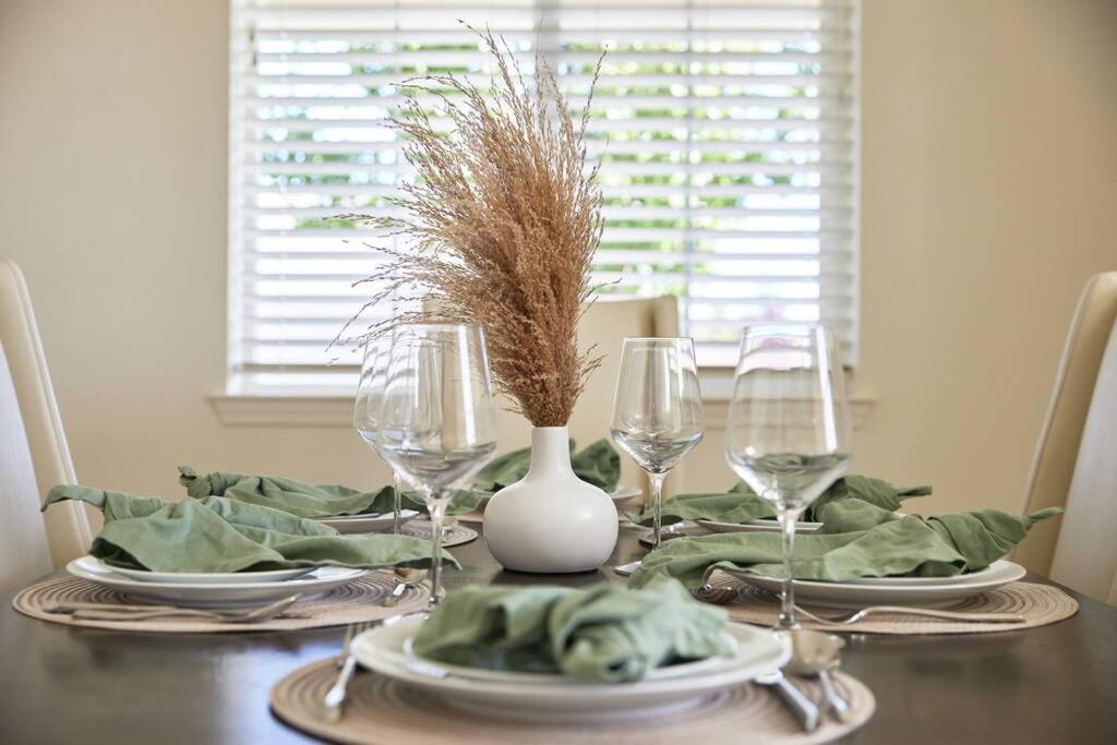New Upscale House, Tahoe 30-Min W/ Cal King รีโน ภายนอก รูปภาพ