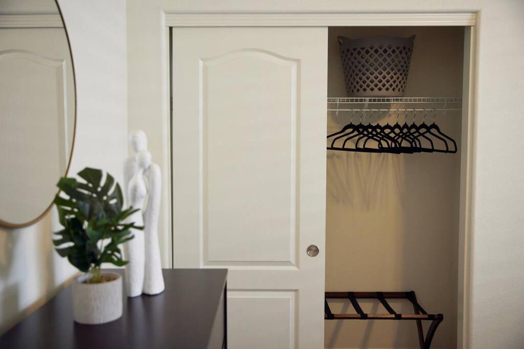 New Upscale House, Tahoe 30-Min W/ Cal King รีโน ภายนอก รูปภาพ