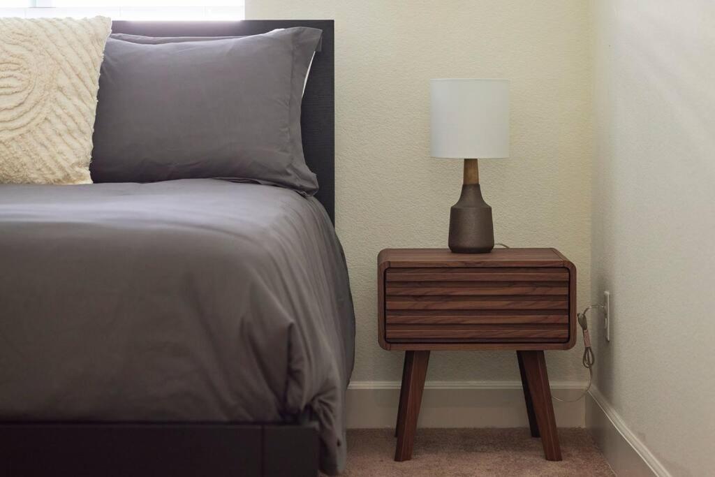 New Upscale House, Tahoe 30-Min W/ Cal King รีโน ภายนอก รูปภาพ