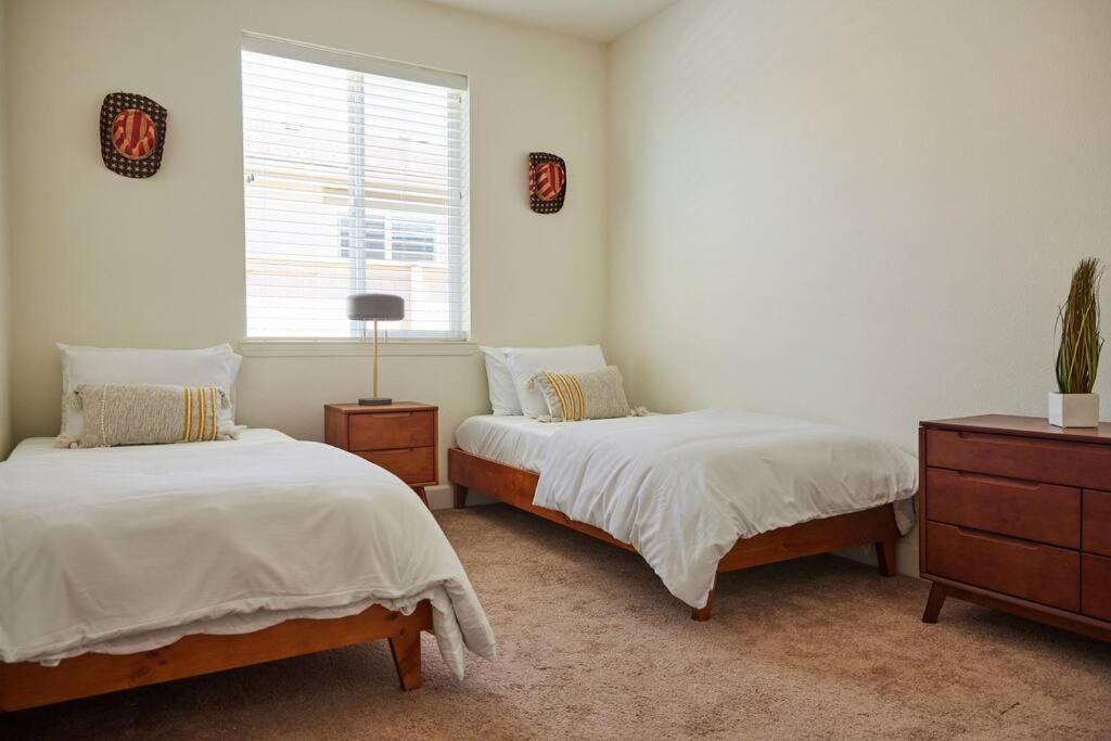 New Upscale House, Tahoe 30-Min W/ Cal King รีโน ภายนอก รูปภาพ